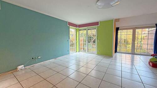 Wohn- und Esszimmer - Reihenmittelhaus mit 107,00 m&sup2; in Wesel zum Kaufen