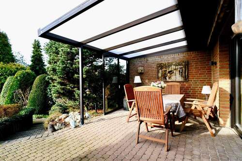 Terrasse - 5 Zimmer Doppelhaushälfte zum Kaufen in Neuss