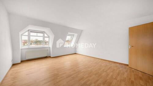 Wohnzimmer 1 - Perfekt für den schnellen Einzug: 2-Zimmer-Wohnung mit Tiefgaragenstellplatz - sofort verfügbar