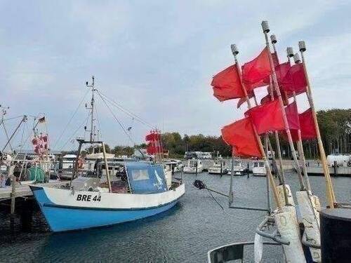 Hafen Glowe 1 klein.jpg - 