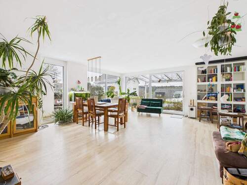 Wohnzimmer - Eigenheim in Ostelsheim - modern & energieeffizient