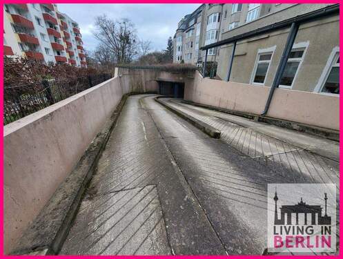 Zufahrt - Einfamilienhaus zur Miete in Berlin