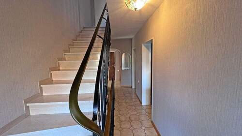 Flur Erdgeschoss - 5 Zimmer Reihenendhaus zum Kaufen in Kamp-Lintfort