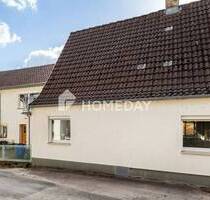 Familienfreundliches Einfamilienhaus mit Garten, Balkon und Stellplätzen in ruhiger Lage - Sinsheim - Dühren