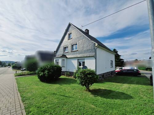 Titelbild - 5 Zimmer Mehrfamilienhaus, Wohnhaus zum Kaufen in Höhn