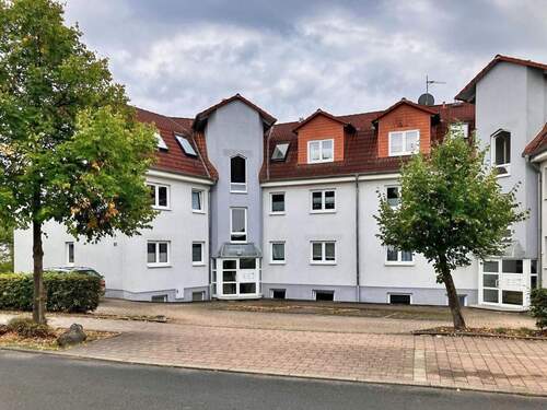 Hausansicht - Gemütliche 3-Zimmer-Wohnung mit Terrasse in ruhiger Lage von Guxhagen