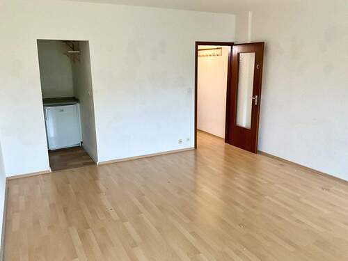 Wohnzimmer - 1 Zimmer Etagenwohnung zum Kaufen in Neu-Isenburg