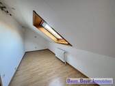 Zimmer im Dachgeschoss - 
