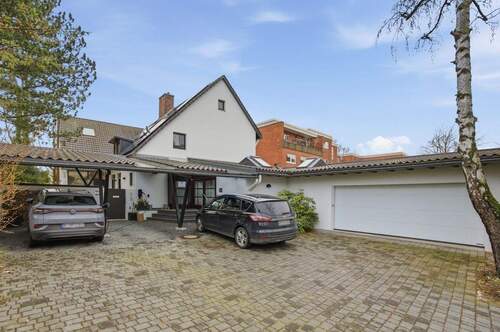 Frontansicht - Einfamilienhaus mit 428,00 m&sup2; in Köln zum Kaufen