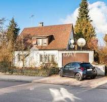 Freistehendes EFH mit großem Grundstück, Garage & viel Potenzial zur Sanierung - Heilbronn Neckargartach