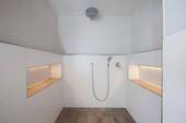 Dusch 1. OG + freie Badewanne - 