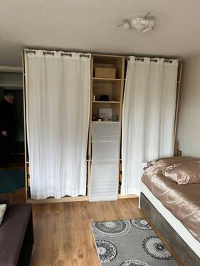 Kleiderschrank - Etagenwohnung mit 33,00 m² in Hannover zur Miete