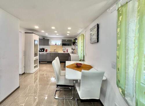 Offene Essküche - Doppelhaushälfte mit 88,00 m² in Bretten zum Kaufen