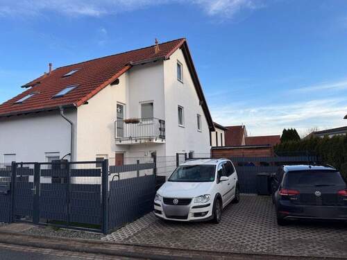 DHH mit 2 Stellplätzen - 4 Zimmer Doppelhaushälfte in Ohrdruf