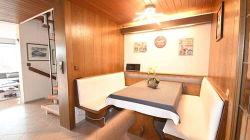 Essbereich - 5 Zimmer Reihenmittelhaus in Altdorf