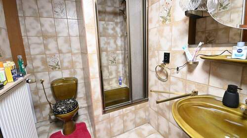 ...Dusche und Wanne - 