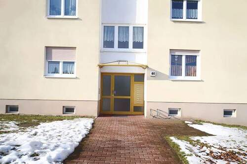 Herzlich Willkommen - 3 Zimmer Etagenwohnung zur Miete in Helbra