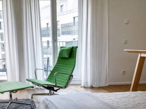 Wohnzimmer - 1 Zimmer Etagenwohnung in München