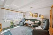 Wohnzimmer im Erdgeschoss - 