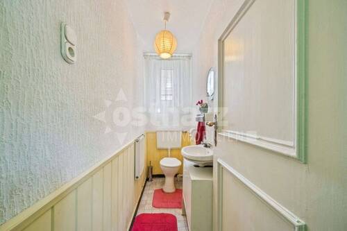 Gäste-WC im Erdgeschoss - 