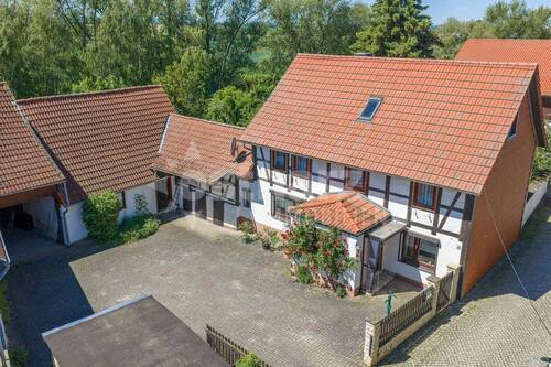 Außenansicht - 7 Zimmer Einfamilienhaus zum Kaufen in Osterwieck OT Hoppenstedt