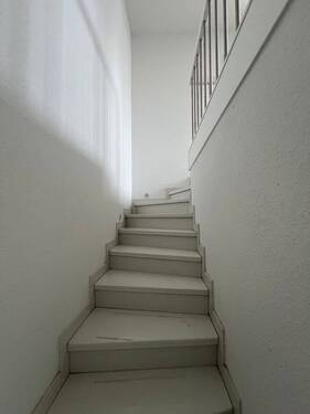Treppenaufgang zun OG - 