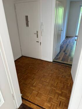 Diele - 2 Zimmer Etagenwohnung in Düsseldorf