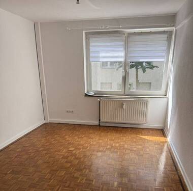 Zimmer - Etagenwohnung mit 51,00 m&sup2; in Düsseldorf zur Miete