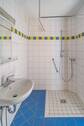 Badezimmer (2) - 2 Zimmer Etagenwohnung in Chemnitz