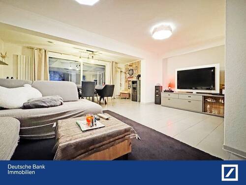 Bild 1 - Reihenendhaus in zentraler Lage von Espelkamp - stilvoll modernisiert und mit großzügigem Garten!