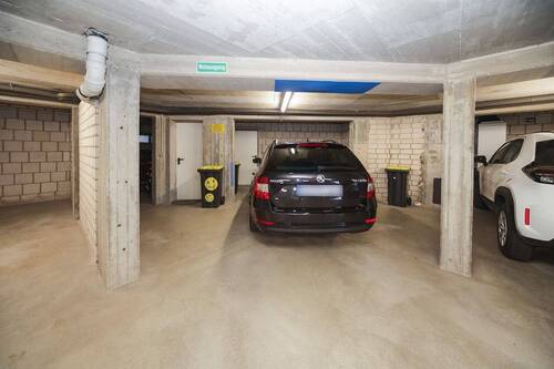 Tiefgaragenstellplatz - 