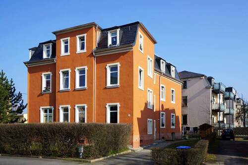 Hauseingang - 3 Zimmer Etagenwohnung zur Miete in Dresden