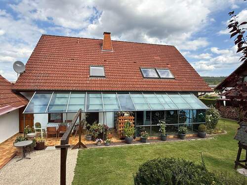 Hausansicht - 8 Zimmer Einfamilienhaus zum Kaufen in Beverungen