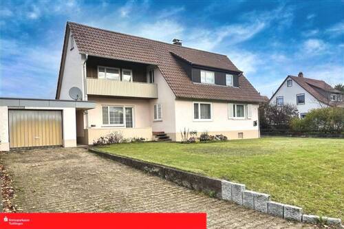 Außenansicht - 1-2 Familienhaus mit 2 Garagen in TOP-Lage in Tuningen