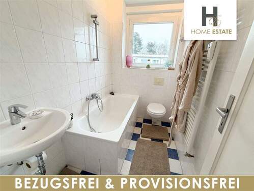 Bad mit Fenster & BW - 