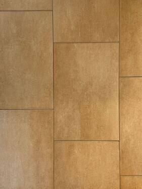 WHG, Flur Bodenbelag.JPG - 