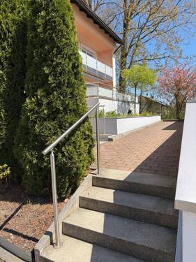 Hauszugang.JPG - Etagenwohnung mit 107,00 m&sup2; in Altdorf zum Kaufen