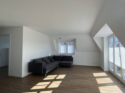Wohnzimmer - 3 Zimmer Etagenwohnung in Hamburg