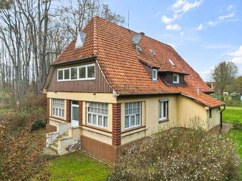 Außenansicht - 7 Zimmer Mehrfamilienhaus, Wohnhaus in Hameln