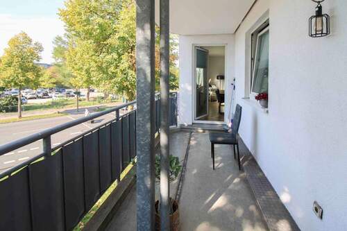 Balkon - 4 Zimmer Etagenwohnung in Moers