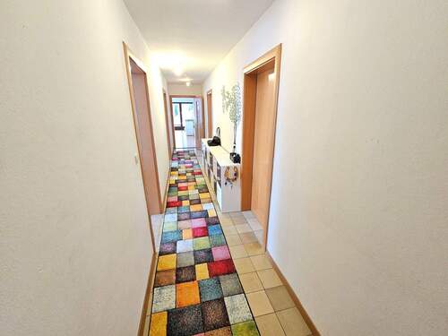 jedes Zimmer ist vom Flur aus begehbar - 