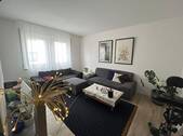 Wohnzimmer - 3 Zimmer Etagenwohnung zum Kaufen in Stuttgart
