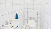 Gäste-WC - 4 Zimmer Bungalow in Weiskirchen / Rappweiler