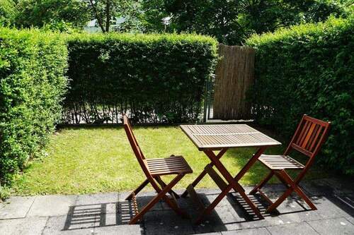Terrasse mit uneinsehbarem Garten! - Ruhige 1-Zi-Wohnung mit kleinem Garten!