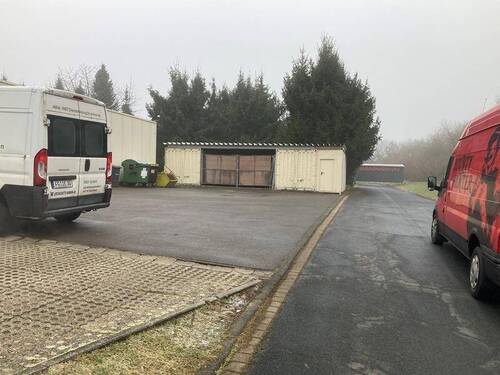 Zufahrt Lager - 2 Zimmer Mehrfamilienhaus, Wohnhaus zum Kaufen in Waldheim