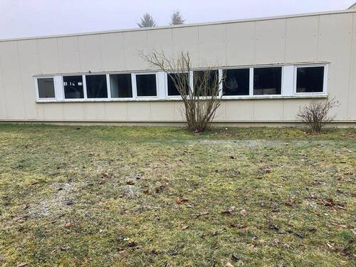 Rückansicht - Mehrfamilienhaus, Wohnhaus mit 60,00 m&sup2; in Waldheim zum Kaufen