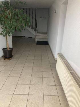 Flur Bürotrakt - 