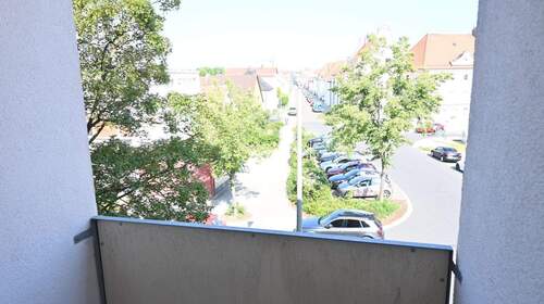 1-Zi-Appartment: kleine, aber feine Loggia - 
