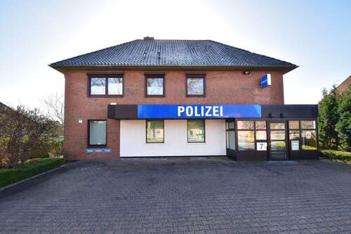 Haus Front.jpg - Nusse - Wohn- und Geschäftshaus mit Garten, Balkon, Garage und Ausbaureserve