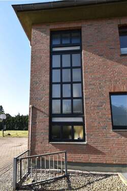 Haus Treppenhaus.jpg - Mehrfamilienhaus, Wohnhaus mit 212,10 m&sup2; in Nusse zum Kaufen